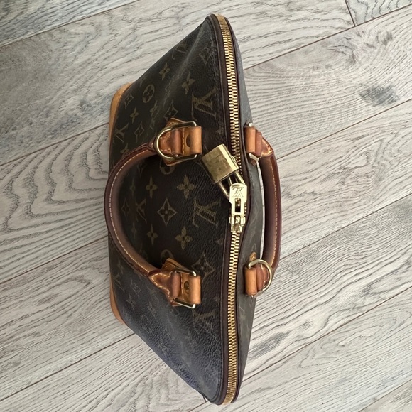 Louis Vuitton Alma PM - Picture 8 of 9